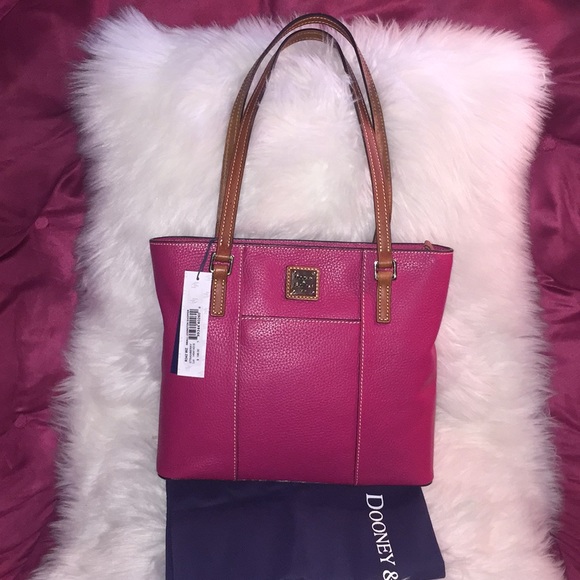 Dooney & Bourke Handbags - 💞👜Dooney&Bourke leather Lexington shopper tote👜